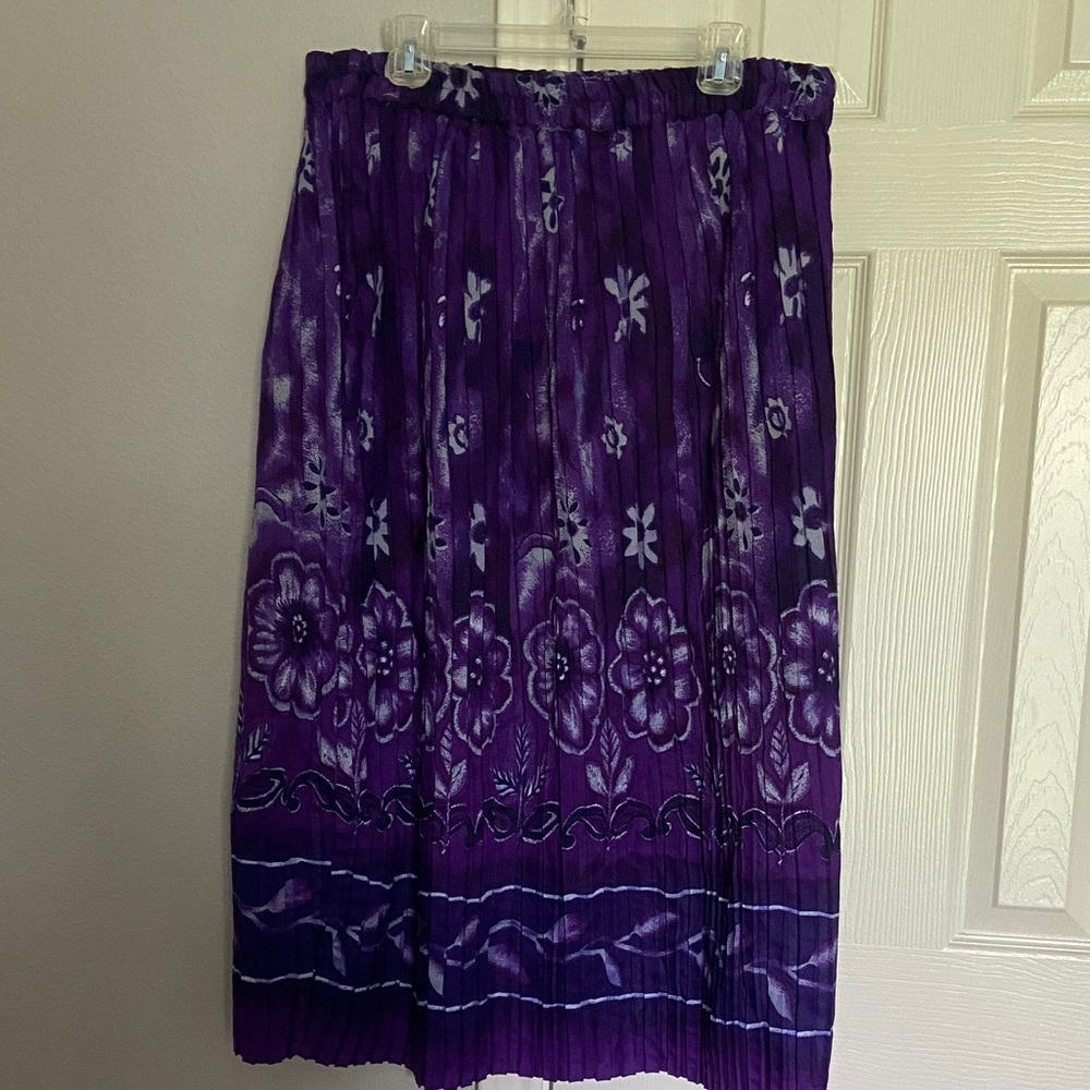 Purple Floral Pleated Women's Skirt